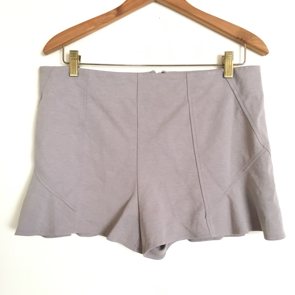 Free People Women's Beige Short Skorts - Size 12 - Picture 2 of 8